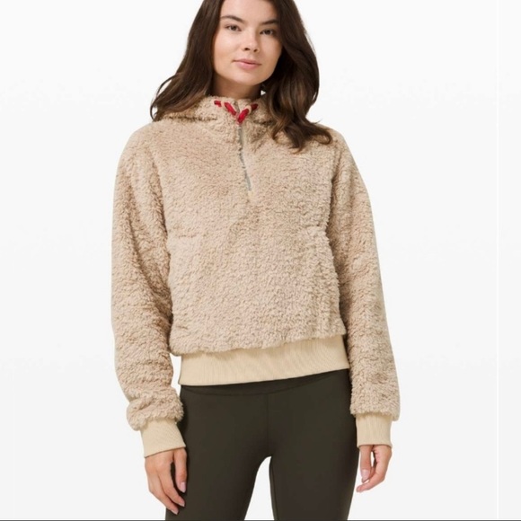 Lululemon so Sherpa 6 - Picture 1 of 5